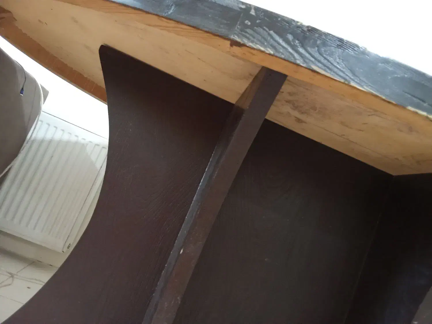 میز نهارخوری بیضی چوبی با نیمکت رنگ قهوه ای سوخته|میز و صندلی غذاخوری|تبریز, |دیوار