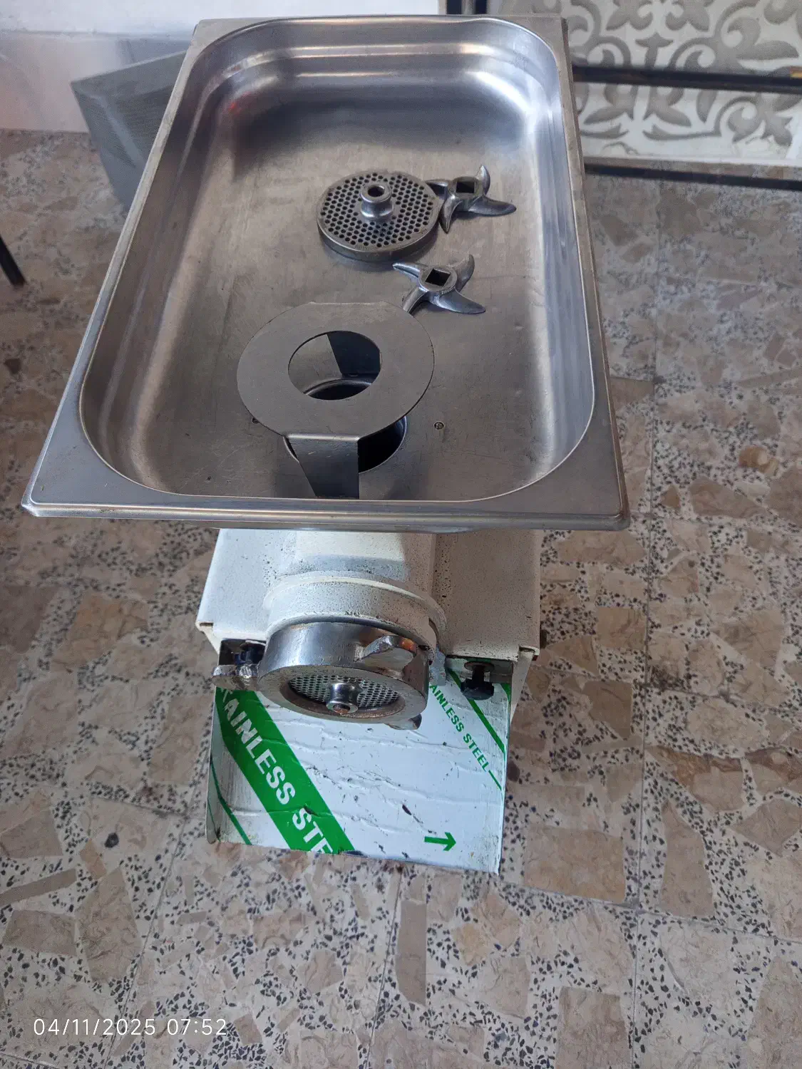 چرخ گوشت در حد نو|کافیشاپ و رستوران|شیرگاه, |دیوار