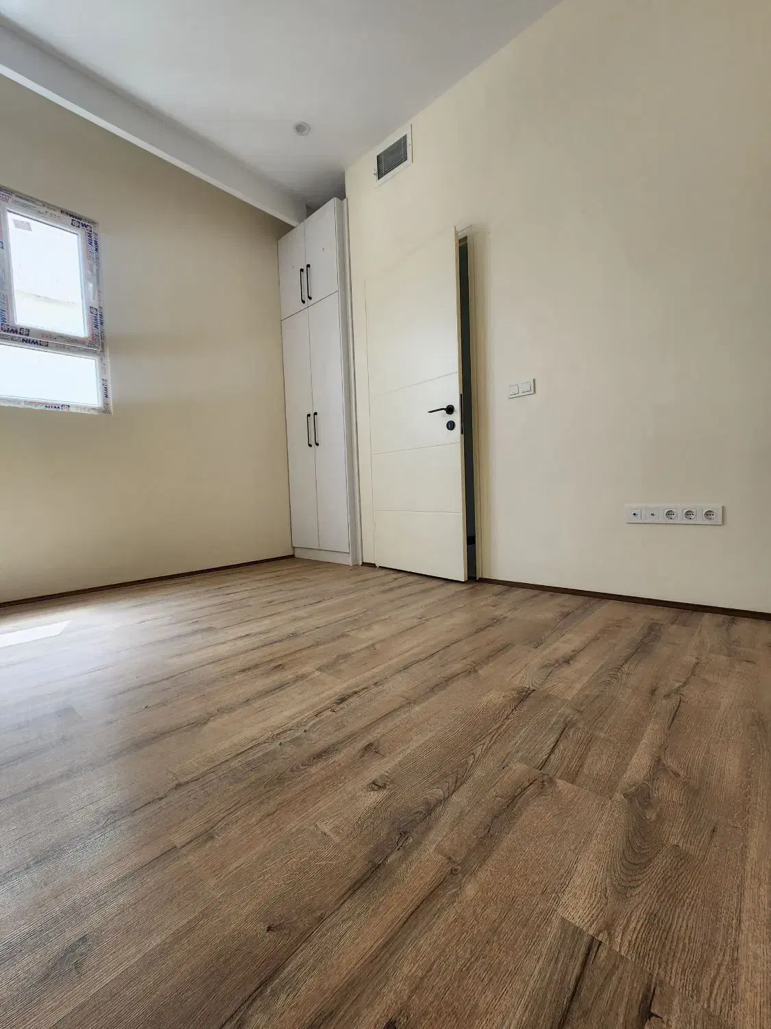 ۹۰متر ۲خواب /نوساز کلید نخورده رهن و قابل تبدیل