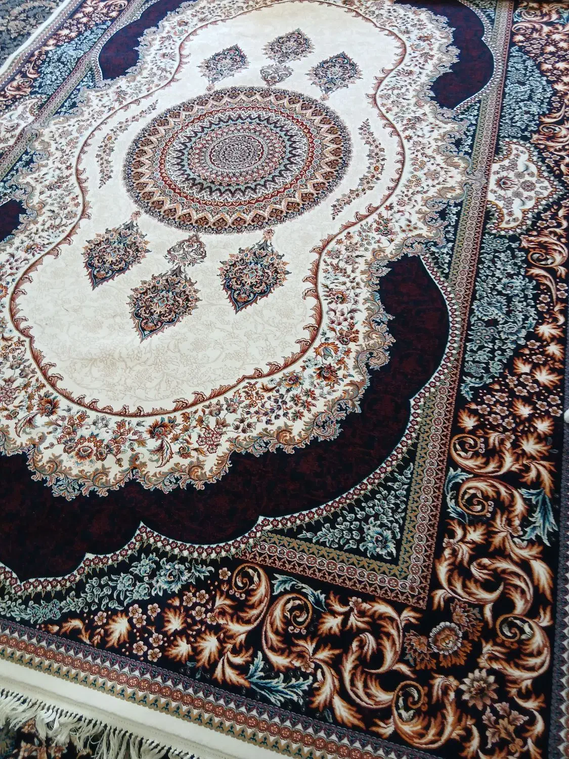 فرش ماشینی 9 متری|فرش|تبریز, |دیوار