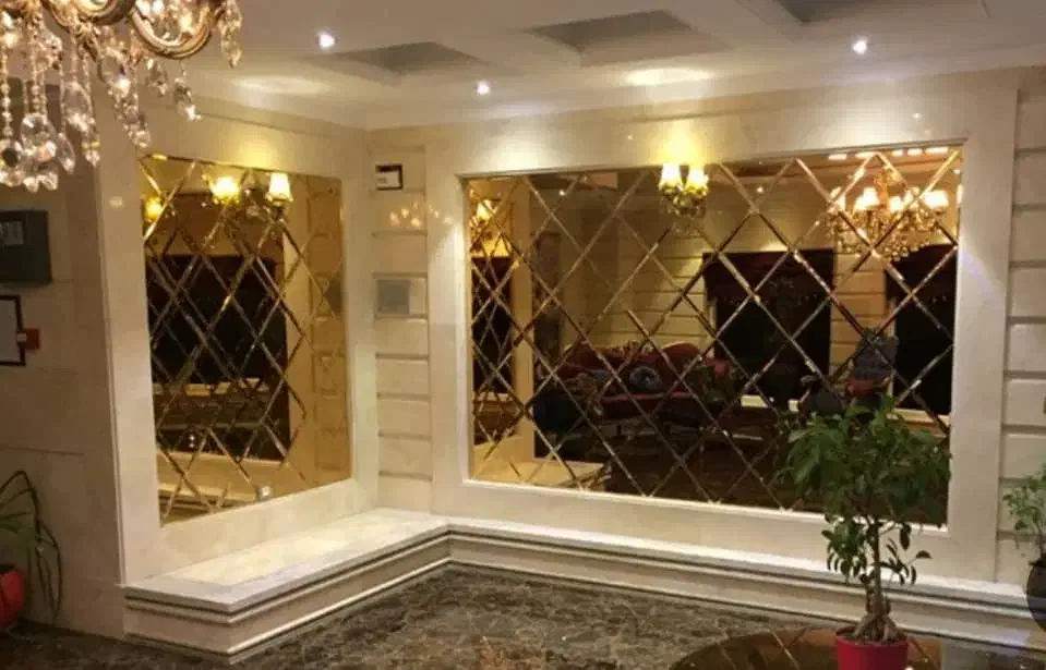 آینه دکوراتیو آینه قدی لمسه کاری|خدمات پیشه و مهارت|شیراز, زرهی|دیوار