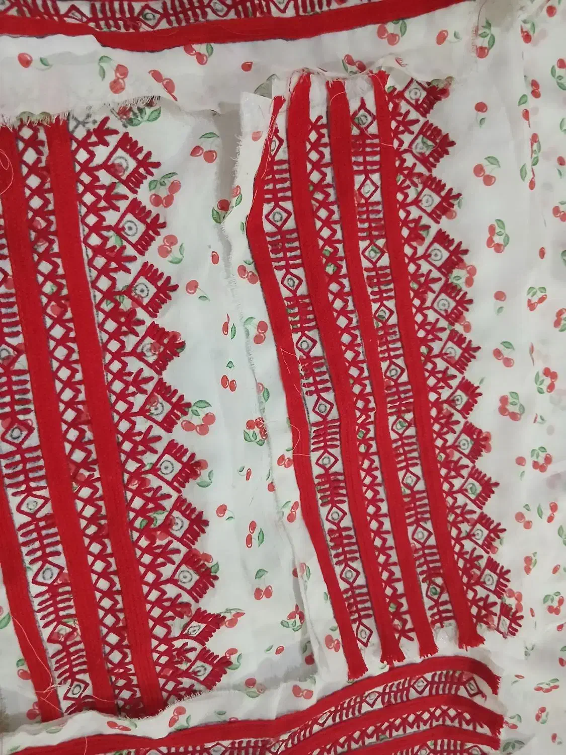 لباس گم شده هر کسی پیدا کرد لطفا خبر بده|لباس|چابهار, |دیوار