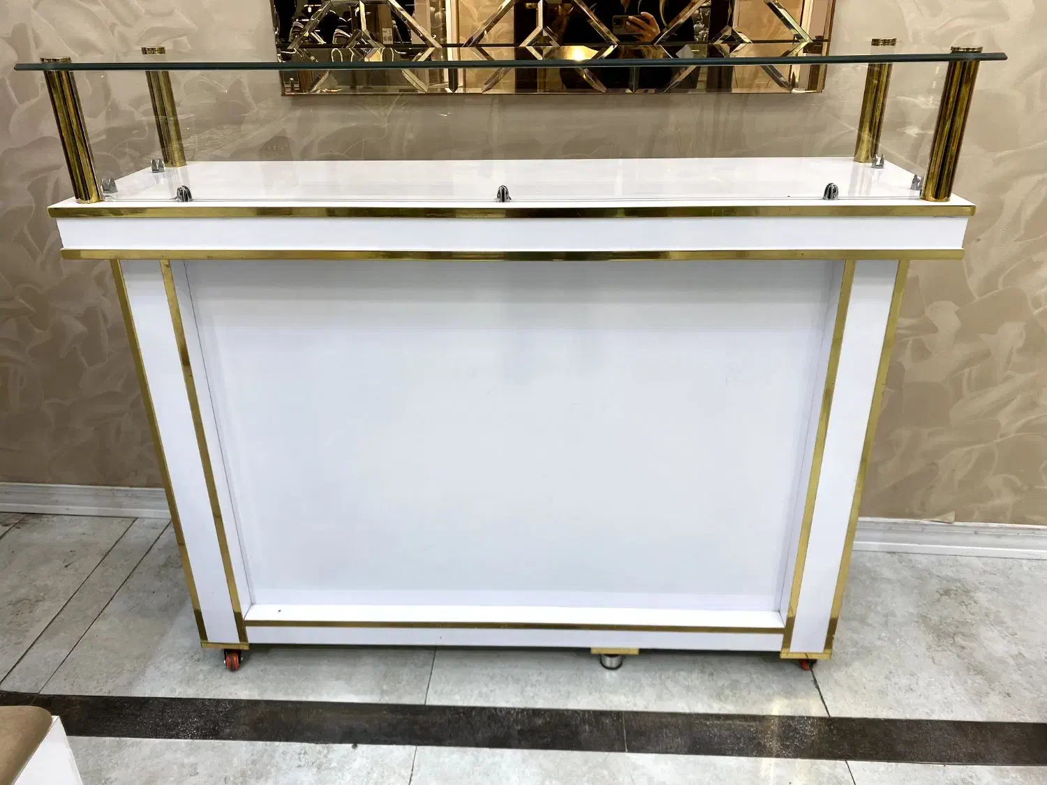 میز کار و فروش|فروشگاه و مغازه|رشت, چله خانه|دیوار