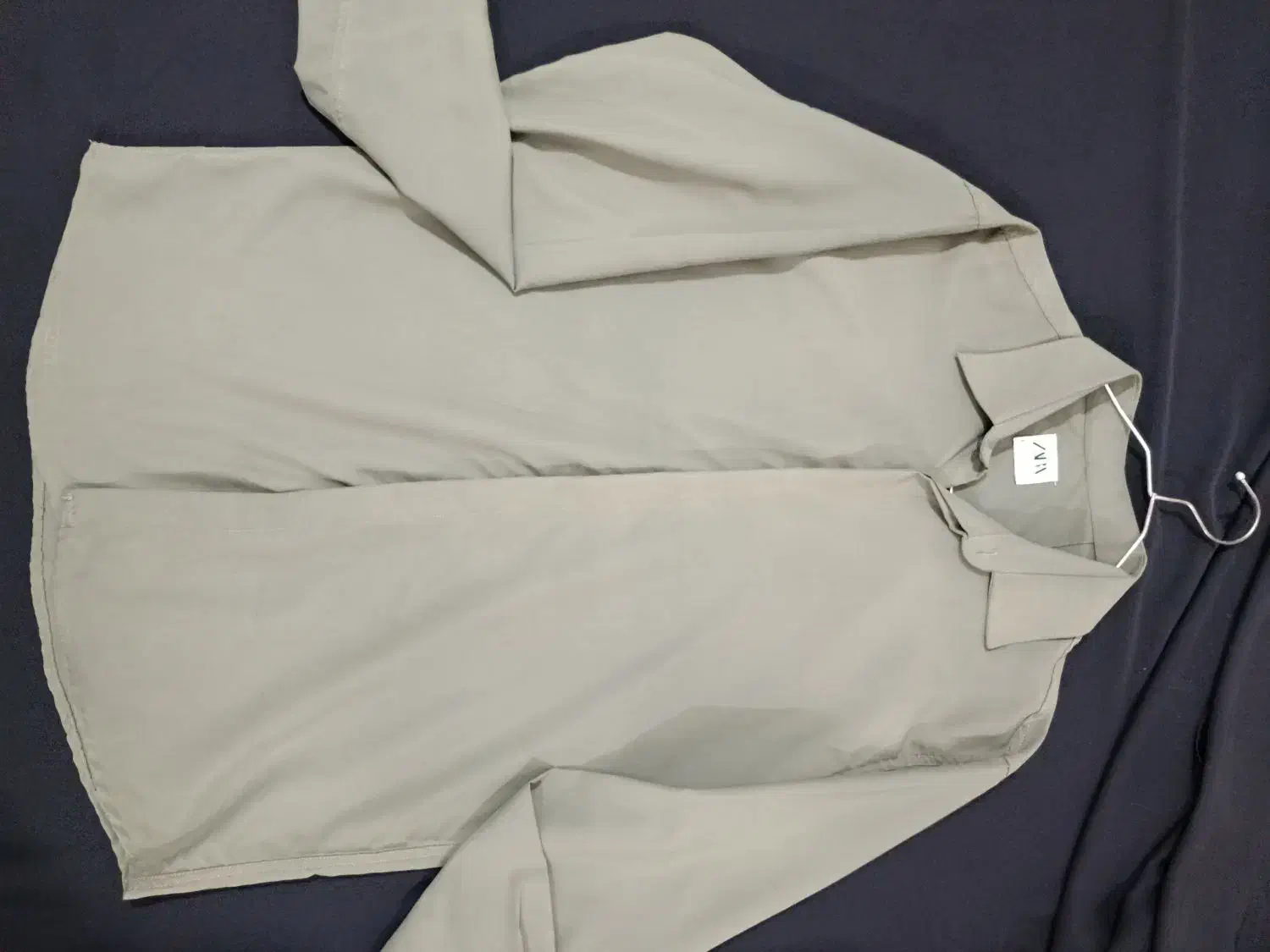 پیراهن|لباس|شادگان, |دیوار