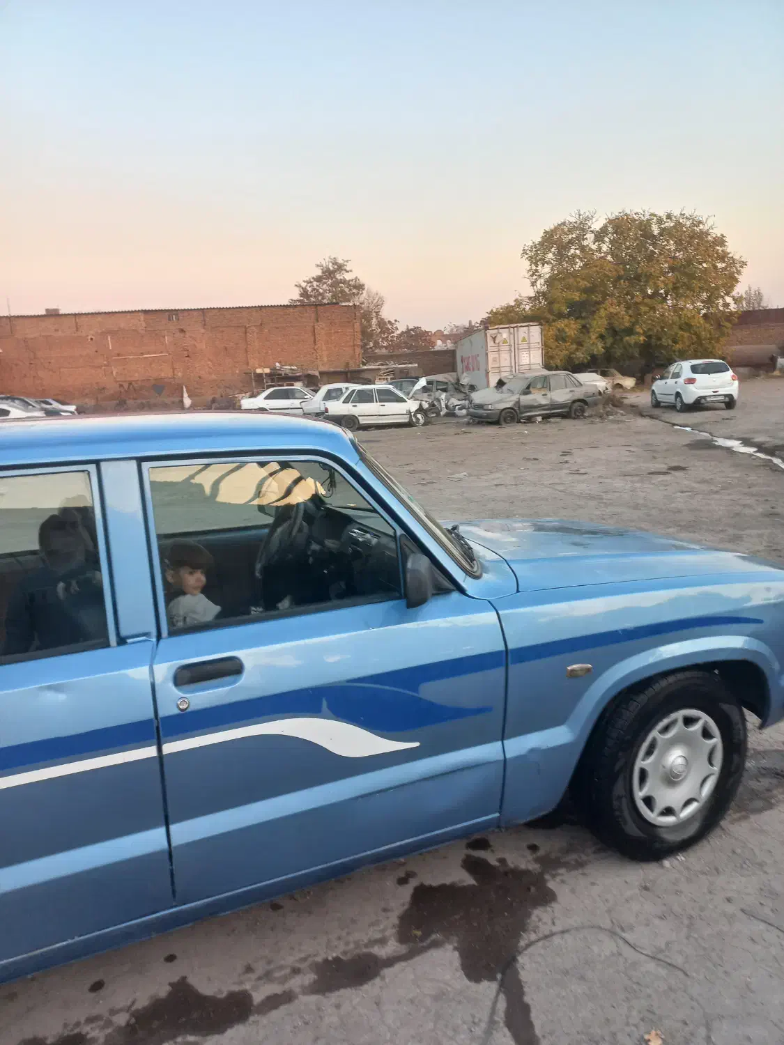 مزدا ۱۷۰۰|خودرو سواری و وانت|قزوین, |دیوار