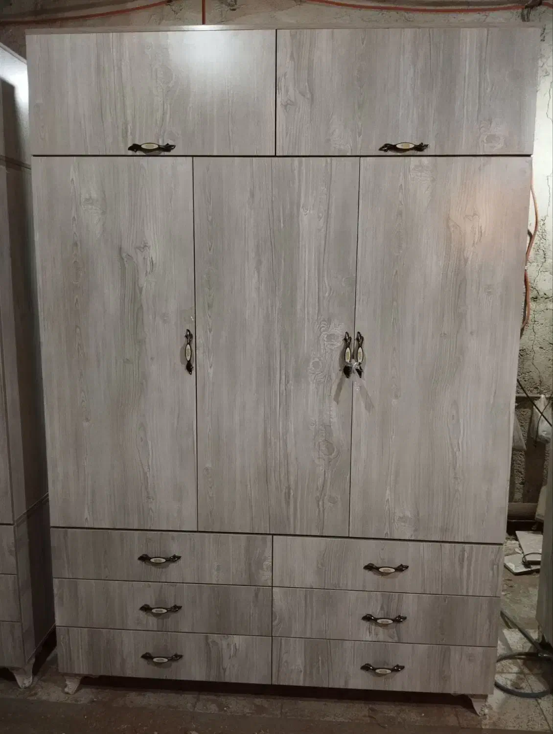 کمد|جاکفشی، کمد، دراور|هشتگرد, هشتگرد قدیم|دیوار