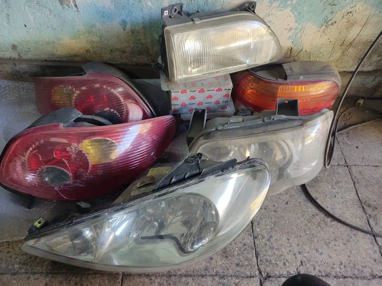 چراغ خودرو|قطعات یدکی و لوازم جانبی|ملایر, |دیوار