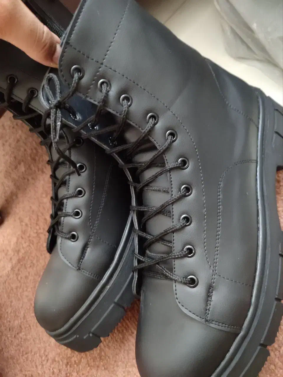 نیم بوت برشکا اسپرت|کیف، کفش، کمربند|تهران, امام حسین|دیوار