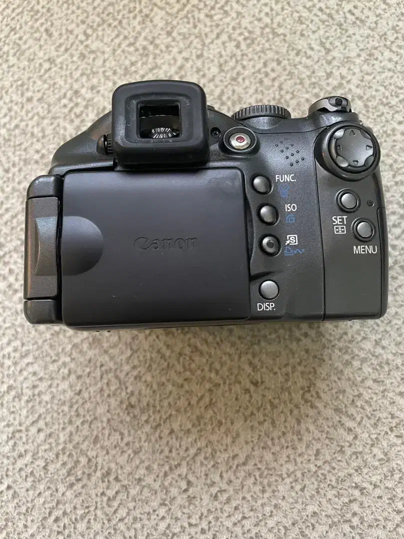 دوربین سالم با ادابتور شارژر کیف|دوربین عکاسی و فیلم‌برداری|شاهین‌شهر, مسکن مهر|دیوار