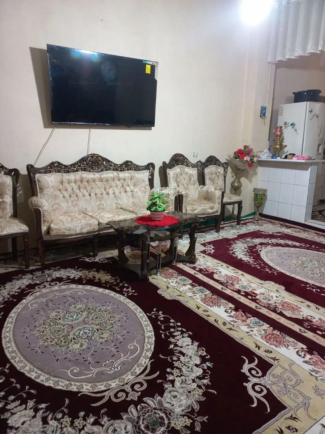 دودست مبل سلطنتی و راحتی|مبلمان خانگی و میز عسلی|نسیمشهر, |دیوار