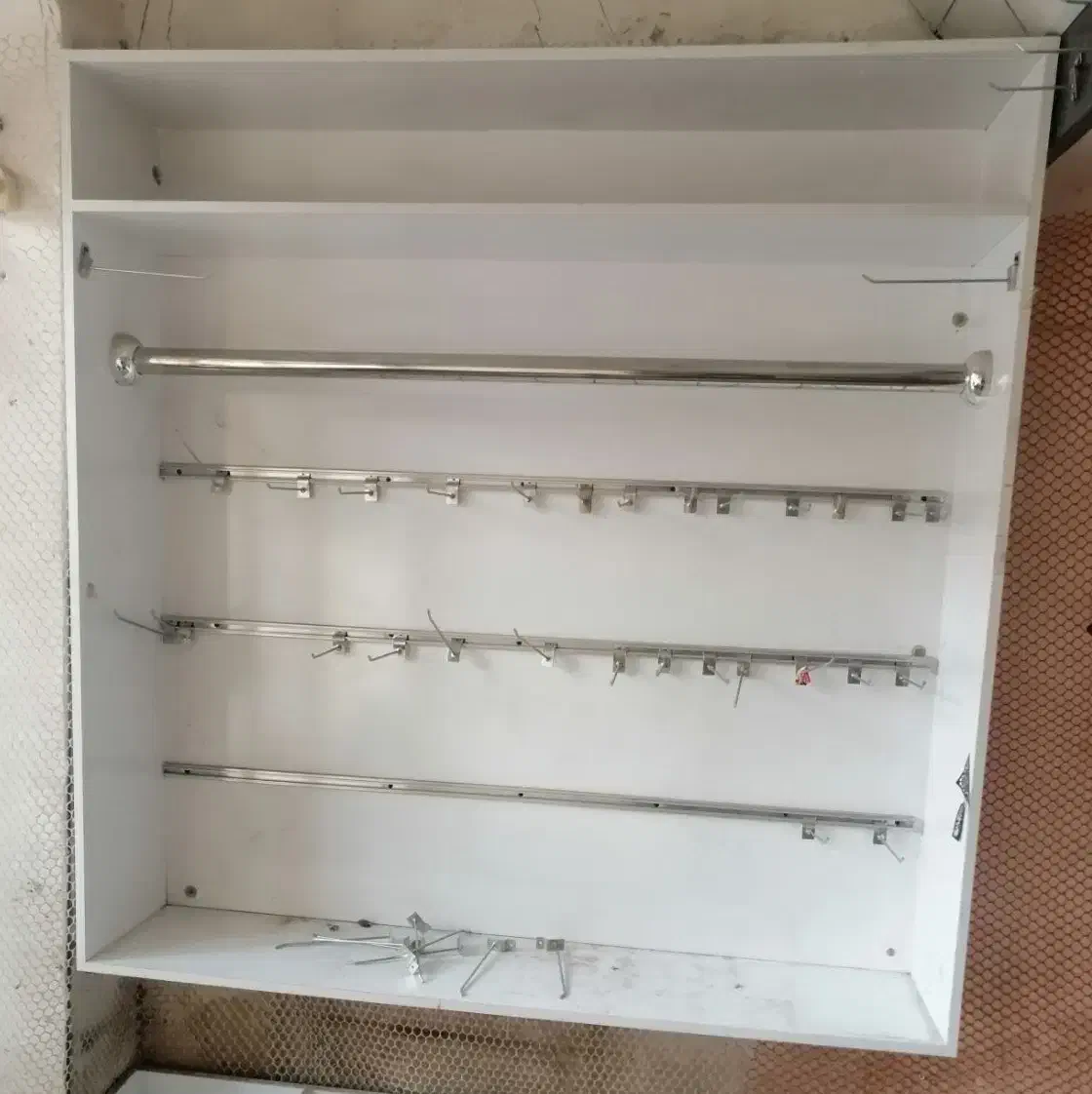 ویترین ام دی اف سالم ابعاد۱۵۰×۱۵۰|فروشگاه و مغازه|کاشمر, |دیوار