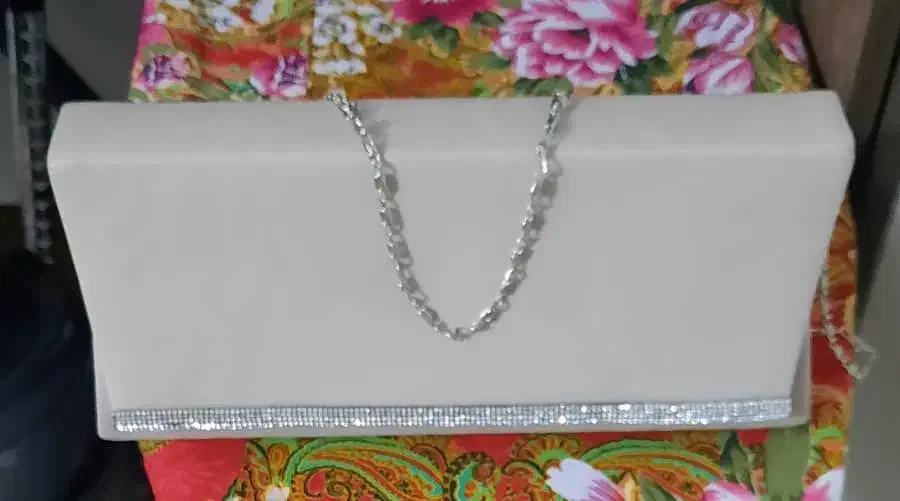 کیف|کیف، کفش، کمربند|اصفهان, اشکاوند|دیوار