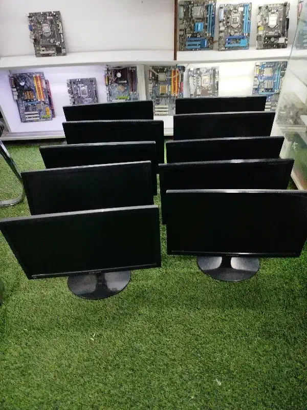 مانیتور 19 اینچ ال ای دی  سامسونگ و ال‌جی|قطعات و لوازم جانبی رایانه|ورامین, خیر آباد|دیوار