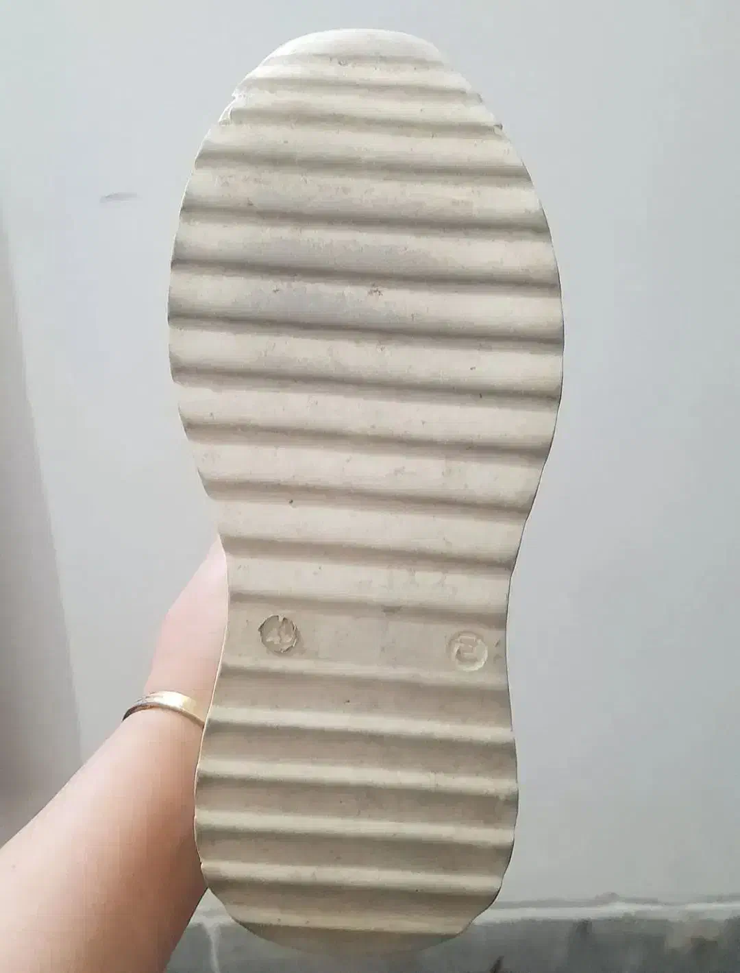 کفش اسپورت|کیف، کفش، کمربند|سقز, |دیوار