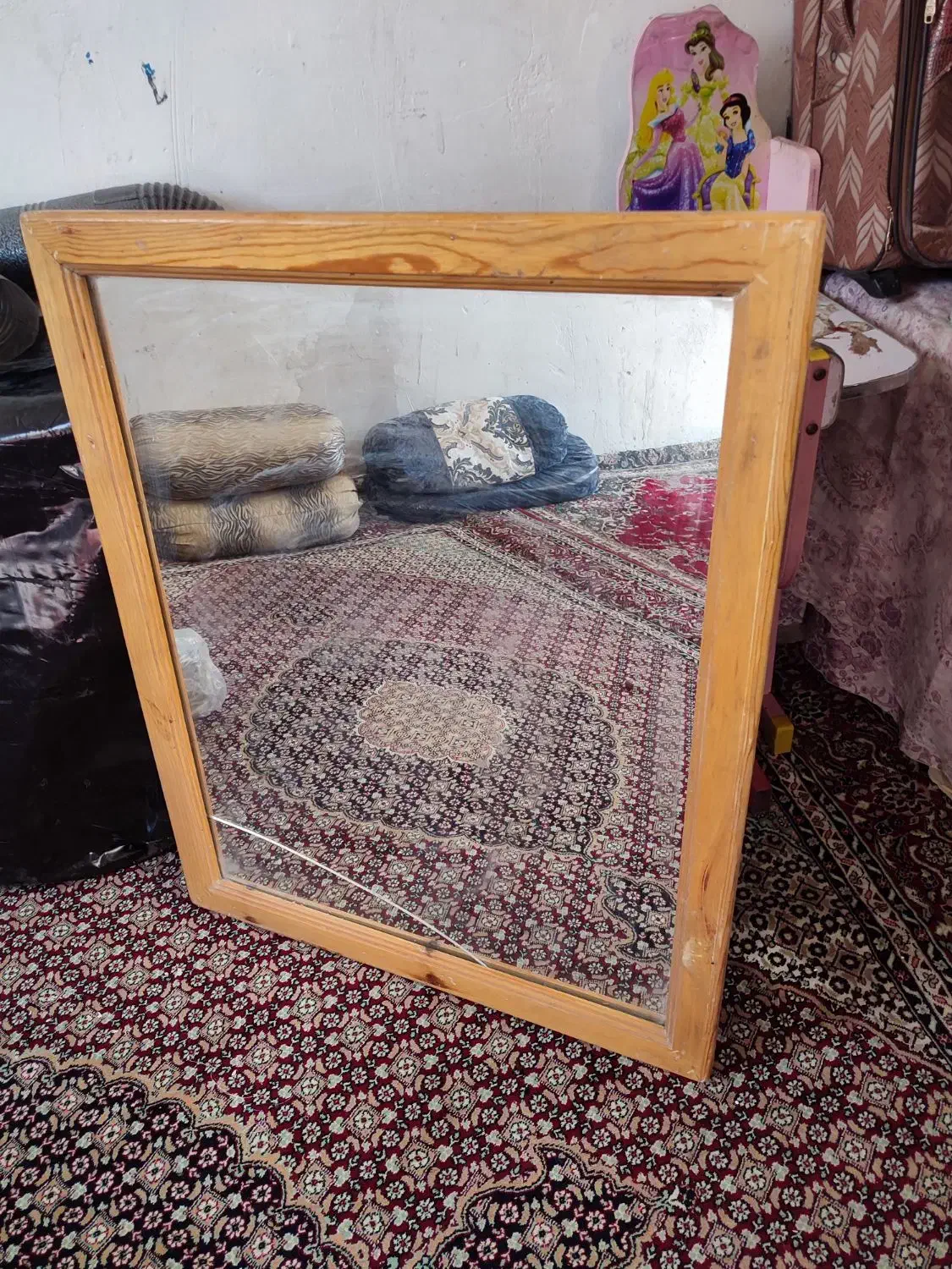 اینه بزرگ|آینه|زاهدان, |دیوار