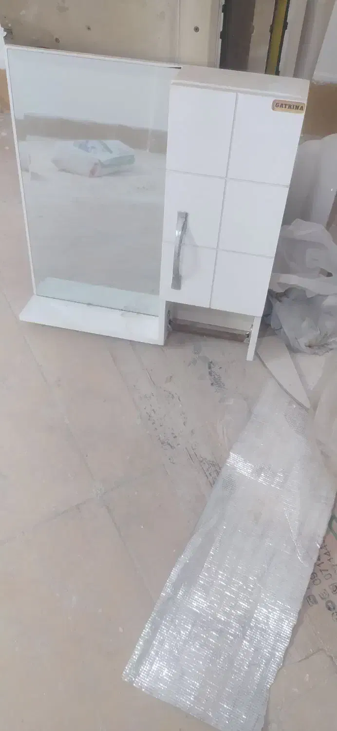 روشوی در حد نو|لوازم سرویس بهداشتی|قم, باغ کرباسی|دیوار