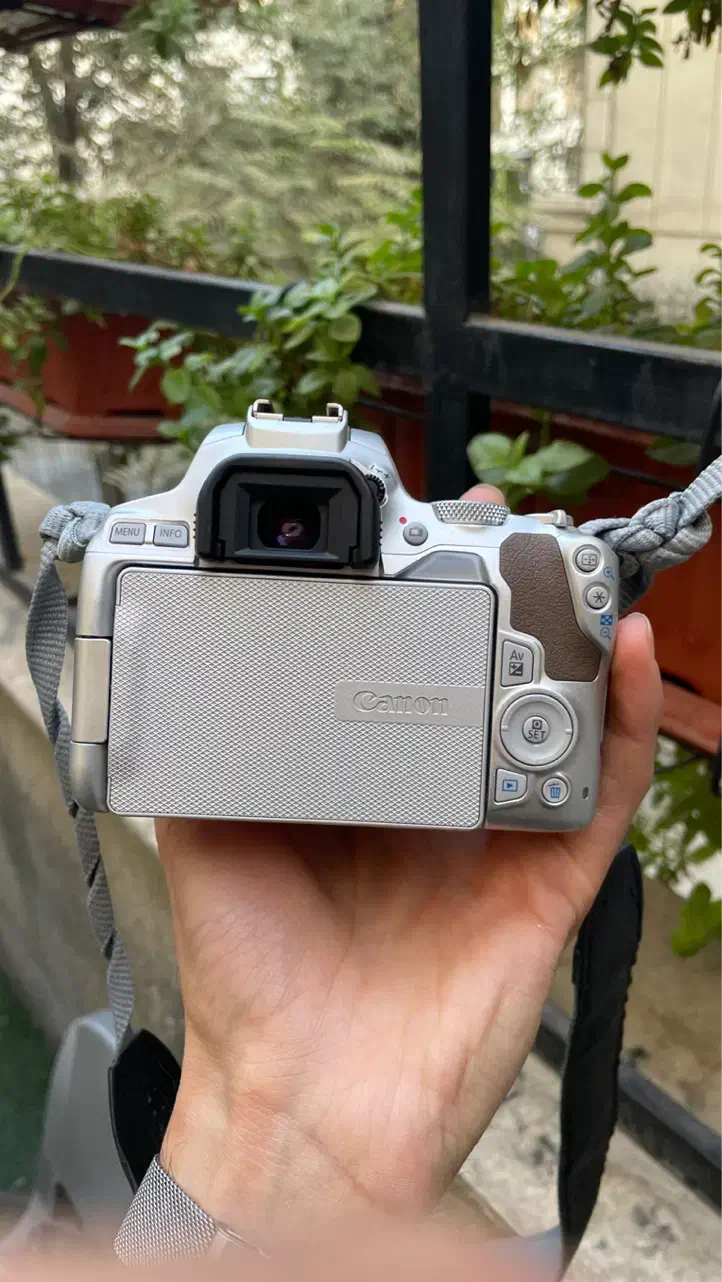 دوربین Canon 250D Silver|دوربین عکاسی و فیلم‌برداری|تهران, ایرانشهر|دیوار
