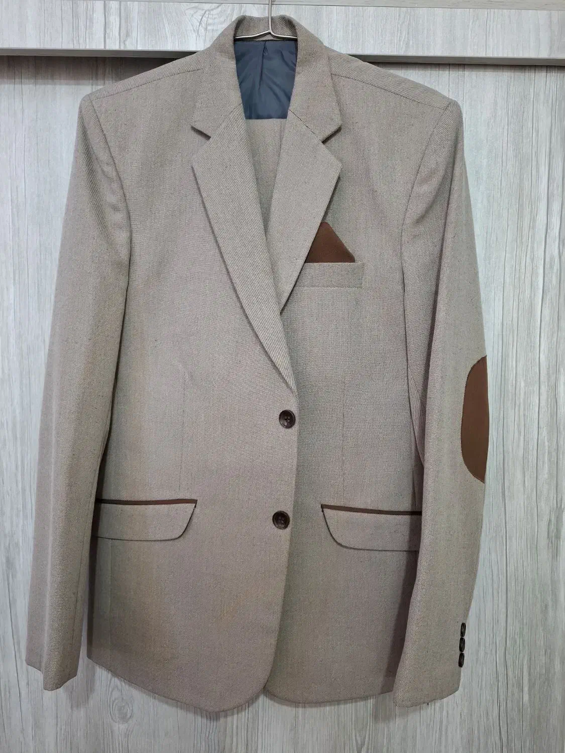 کت و شلوار|لباس|اشتهارد, |دیوار