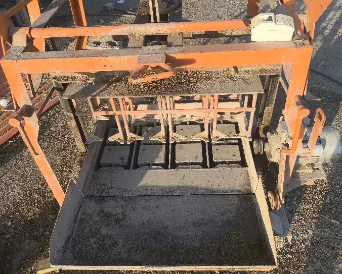 دستگاه بلوک زنی چهارتایی درحد نو|ماشینآلات صنعتی|اندیکا, |دیوار