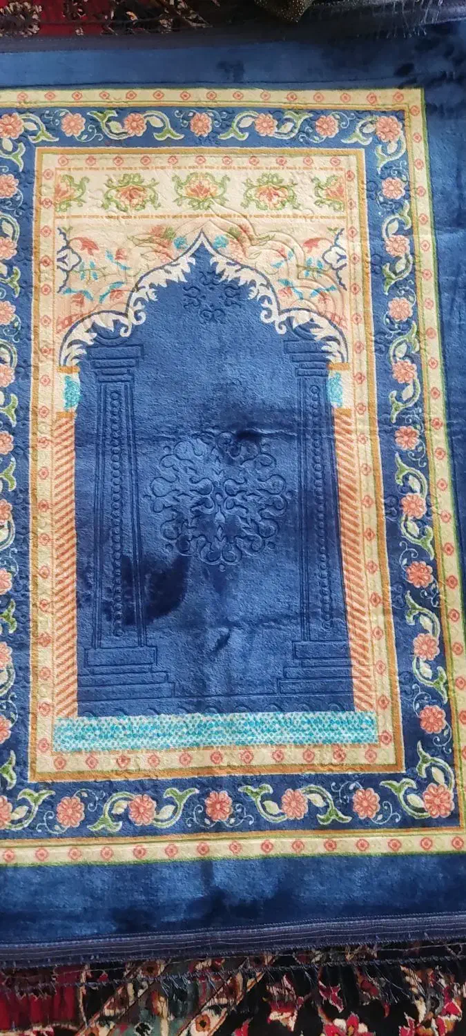 سجاده نماز مخملی|فرش|کاشان, آیت الله سعیدی|دیوار