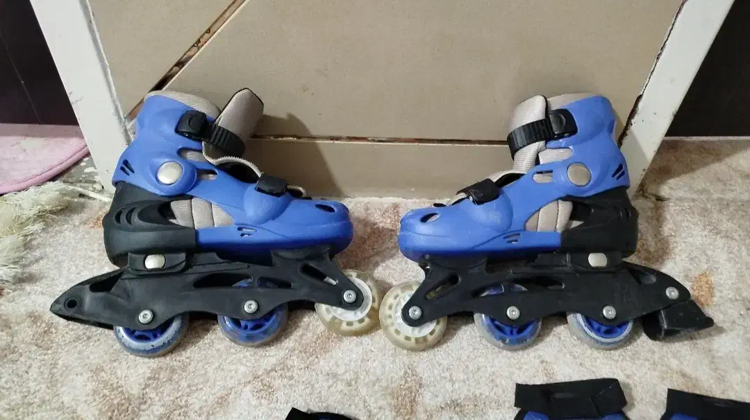 کفش اسکیت نو|تجهیزات ورزشی|چغادک, |دیوار