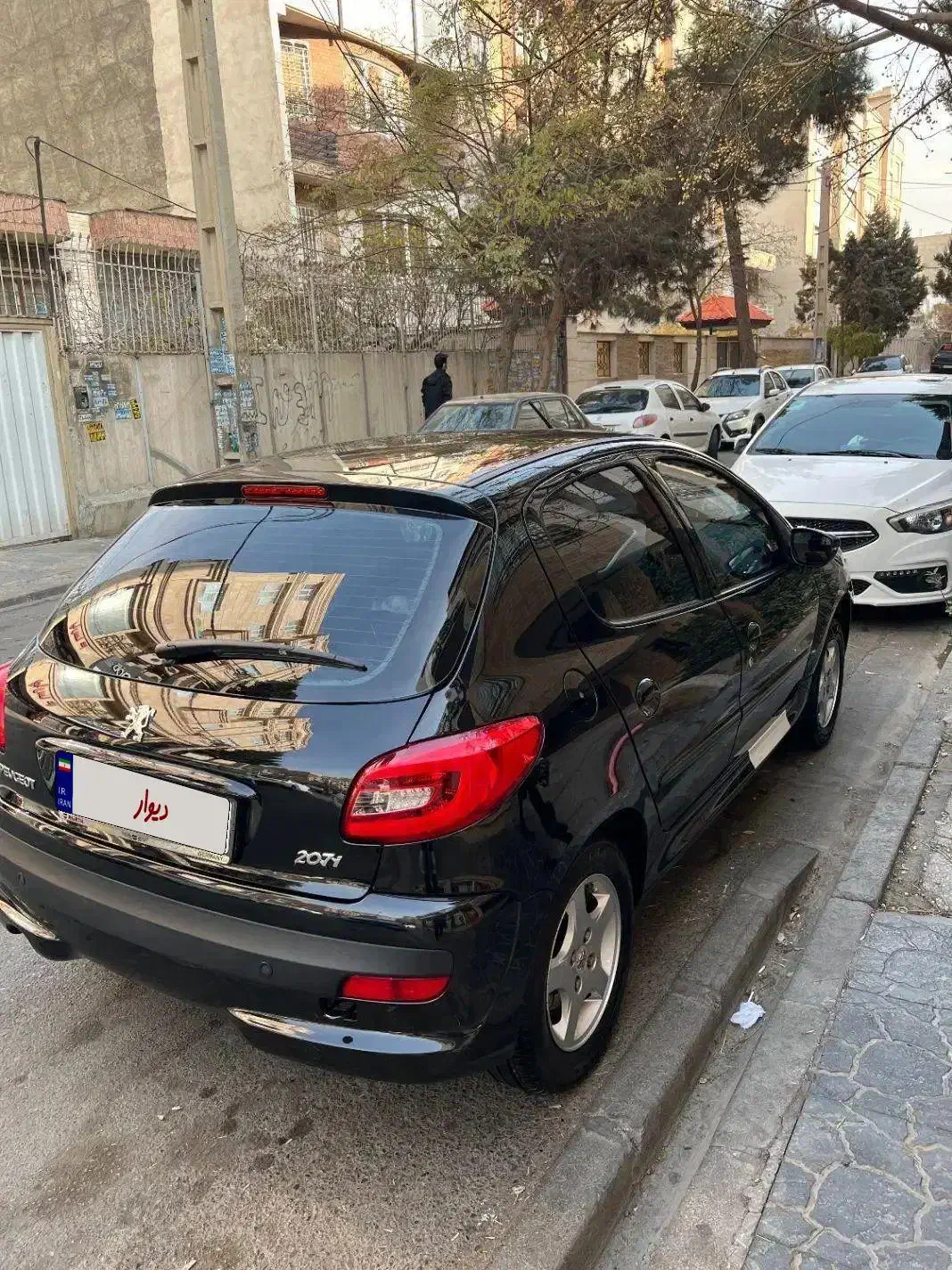 پژو ۲۰۷ اتوماتیک سقف فلز|خودرو سواری و وانت|کرج, فاز ۴ مهرشهر|دیوار