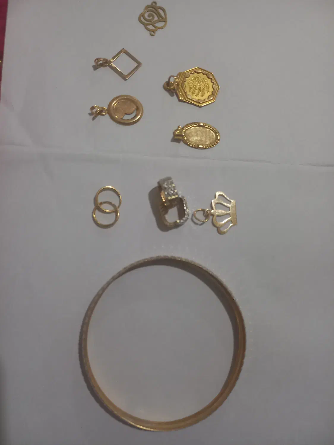 طلا ۱۰۰ بالای تابلو|جواهرات|اراک, |دیوار