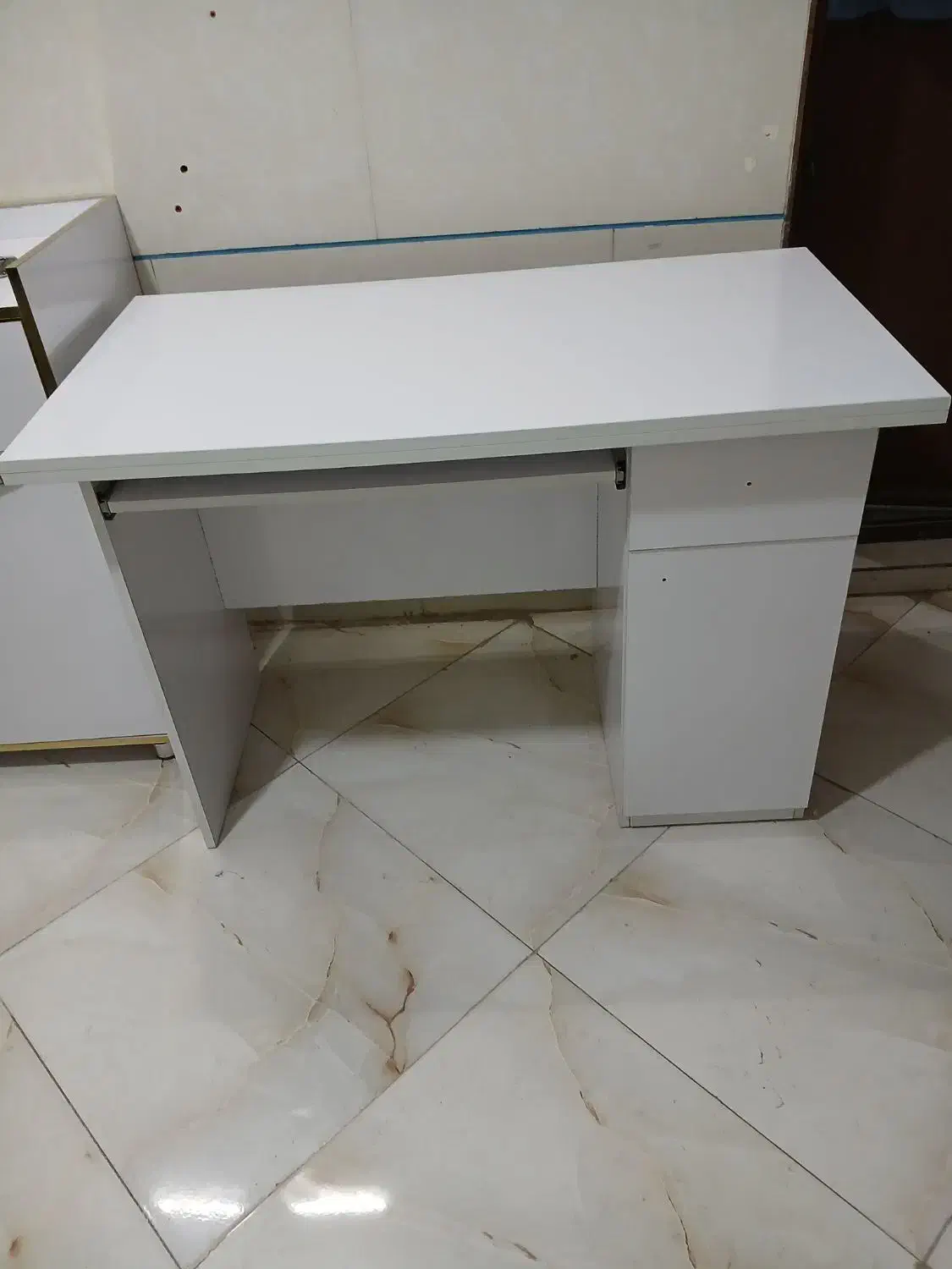 میز کامپیوتر|میز تحریر و کامپیوتر|بیرجند, |دیوار