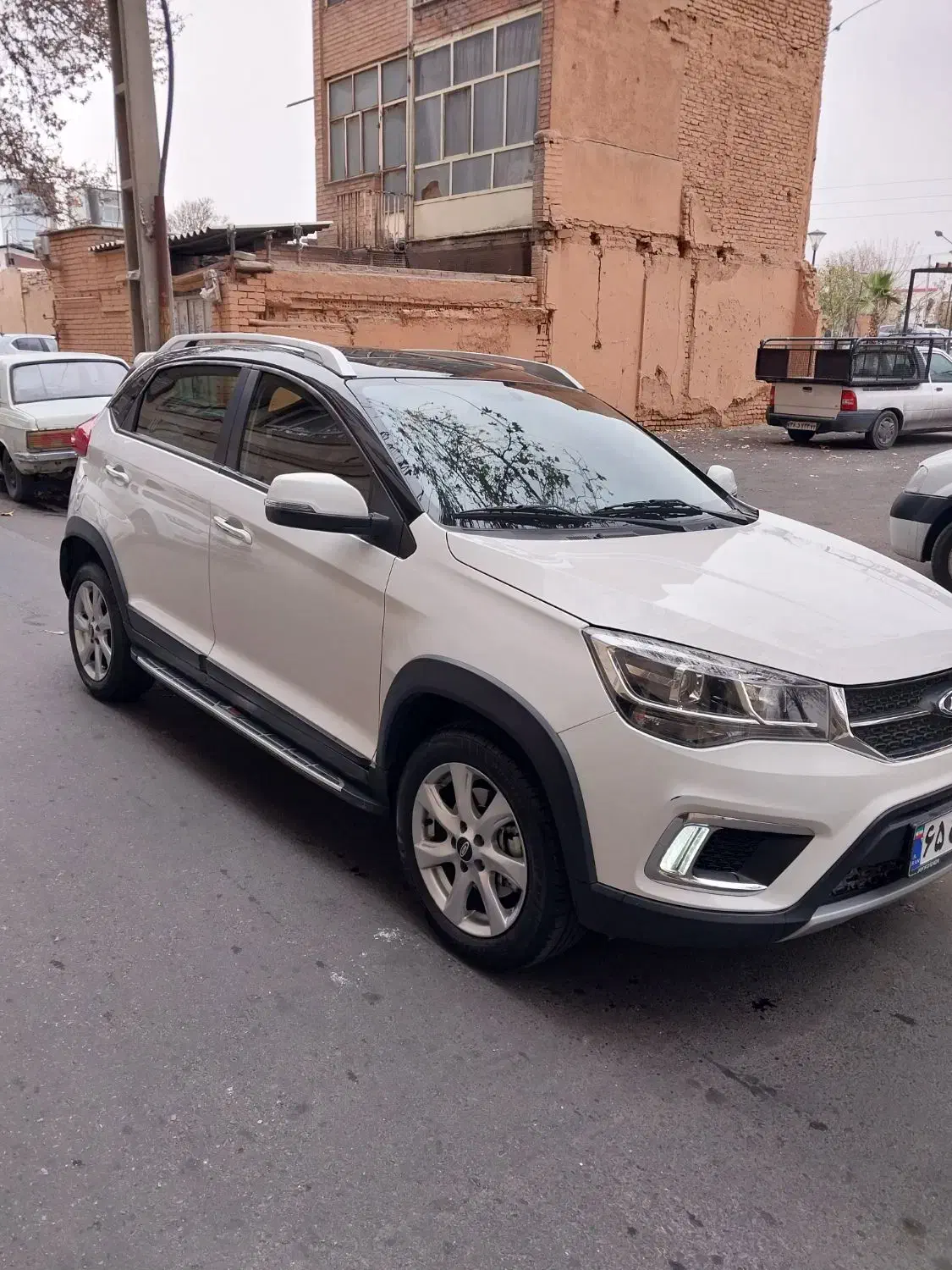 x22 اتوماتیک است معاوضه با پارس یامکان|خودرو سواری و وانت|تهران, تولید دارو|دیوار