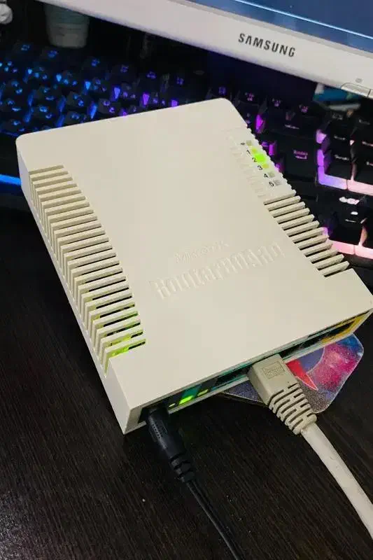 روتر بی سیم میکروتیک مدل RB951Ui-2HnD|مودم و تجهیزات شبکه|گرگان, |دیوار