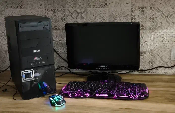 کامپویتر خانگی|رایانه رومیزی|آبیک, |دیوار