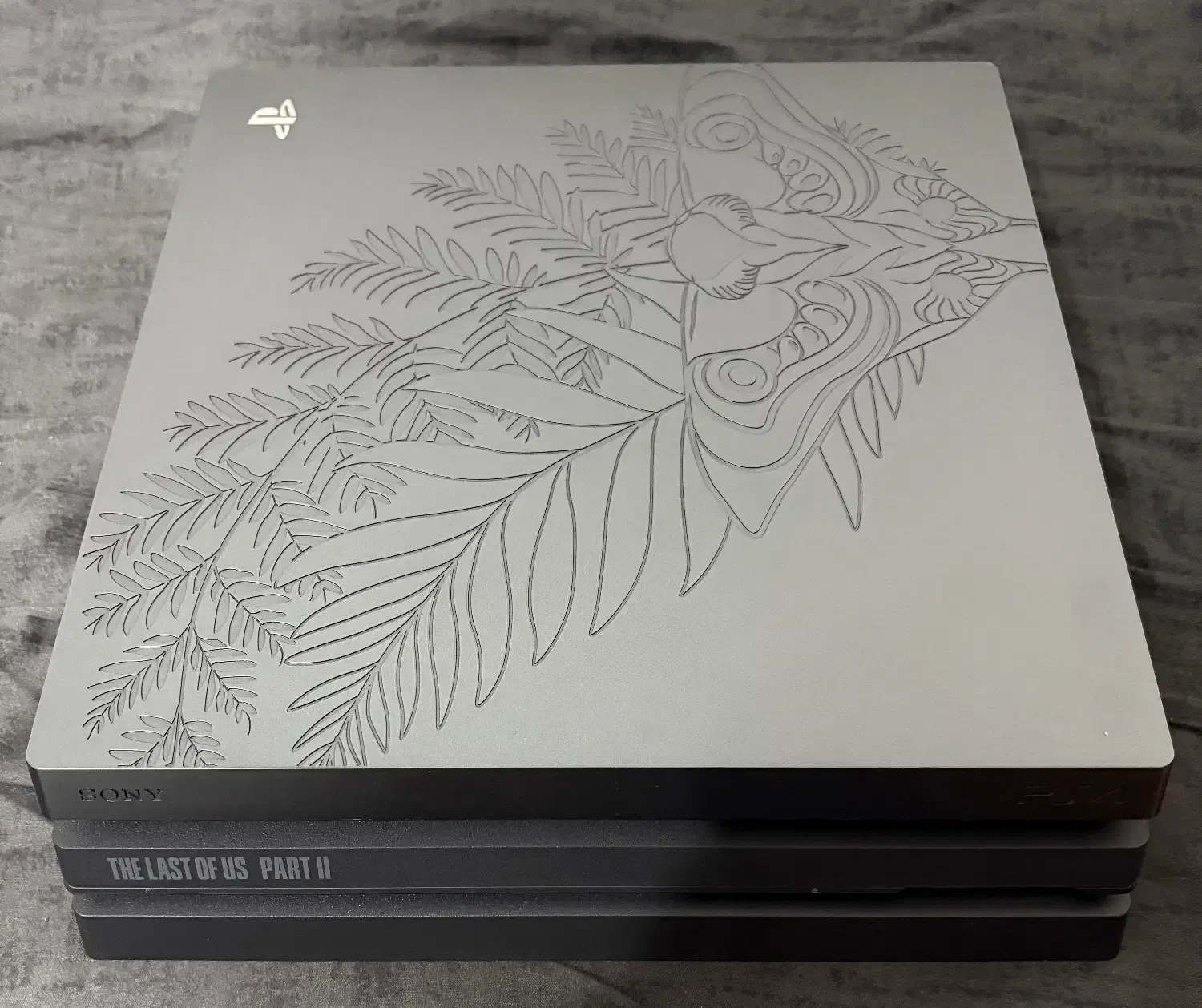 Ps4 pro باندل The last of us2|کنسول، بازی ویدئویی و آنلاین|تهران, سوهانک|دیوار