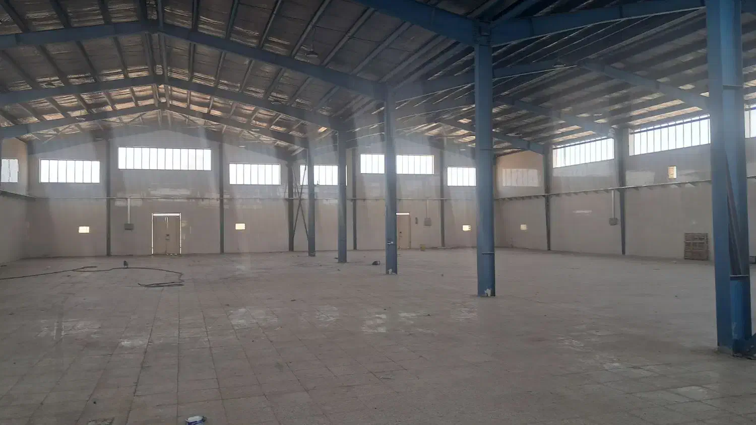 سوله اجاره ای ۳۰۰۰ متر شهرک صنعتی یزدمهر|اجارهٔ دفتر صنعتی، کشاورزی، تجاری|مهریز, |دیوار