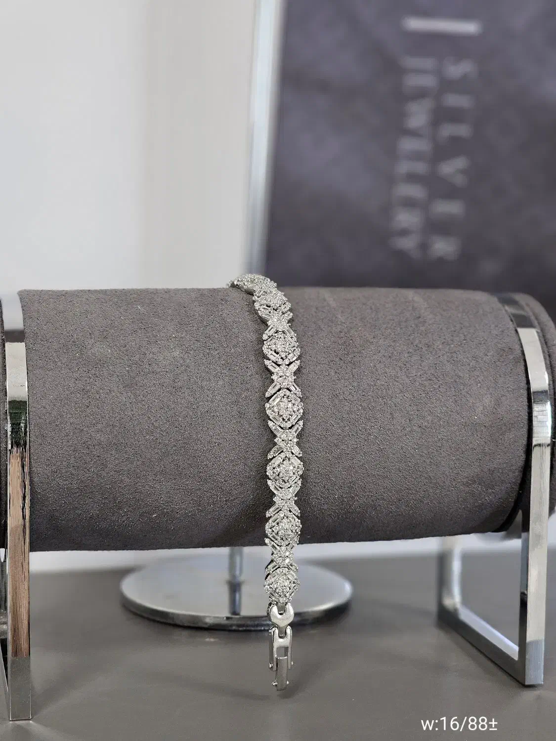 دستبند نقره سلطنتی ورساچه فانتزی روکش طلا 3107|بدلیجات|تبریز, |دیوار