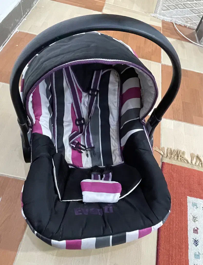 کریر همراه با آغوشی وارداتی|اسباب و اثاث بچه|بندر امام خمینی, |دیوار