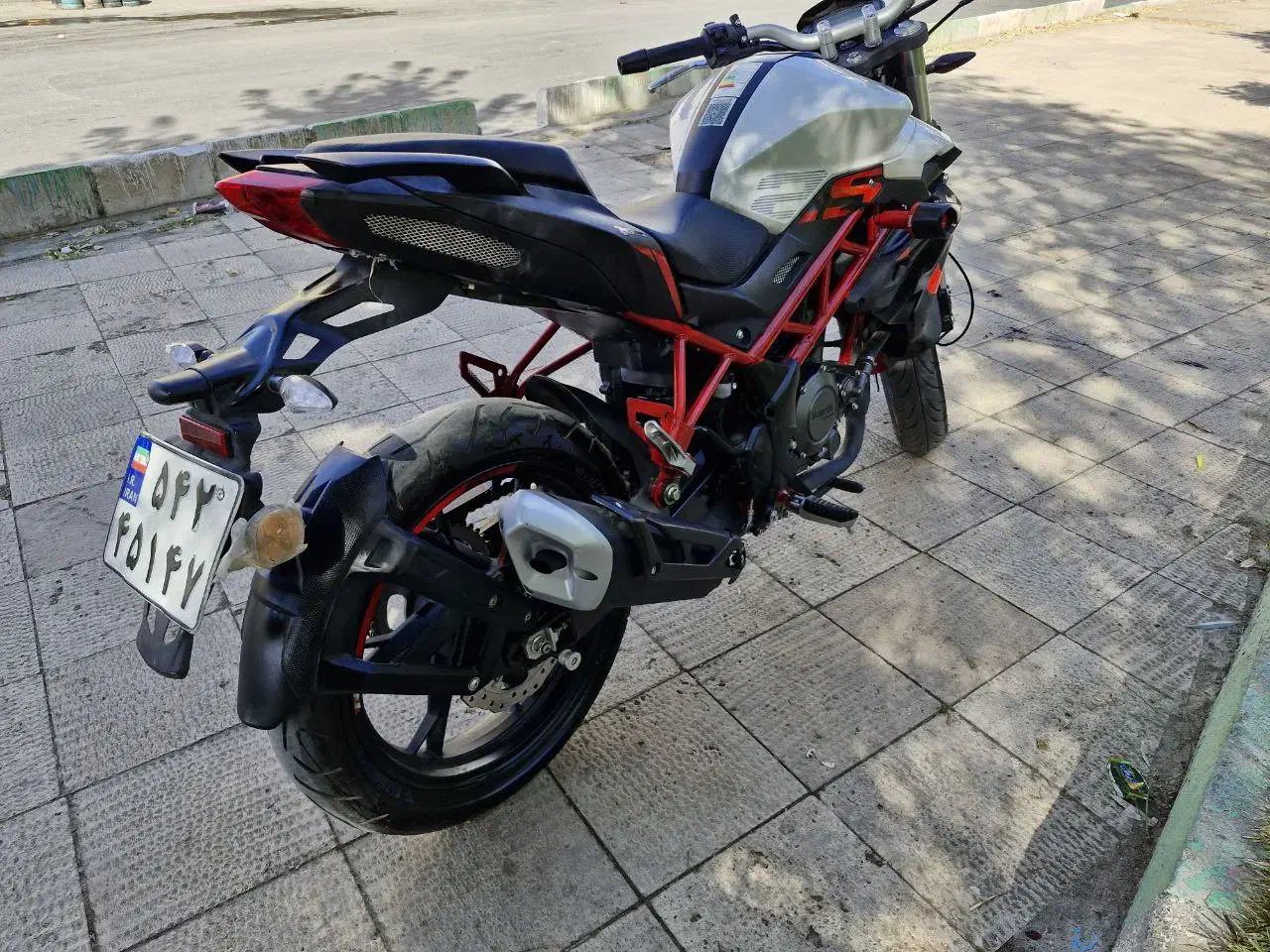 بنلی ۲۵۰|موتورسیکلت|قم, دورشهر|دیوار