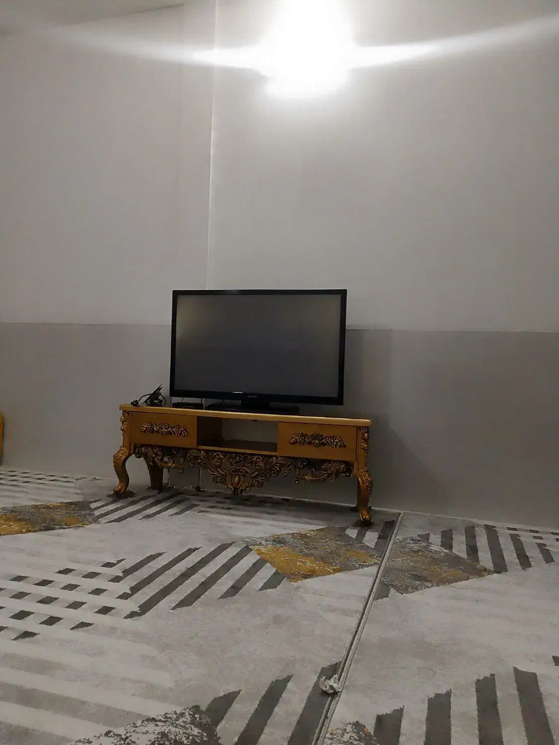 تلویزیون 43|تلویزیون و پروژکتور|مشهد, شهرک مهرگان|دیوار