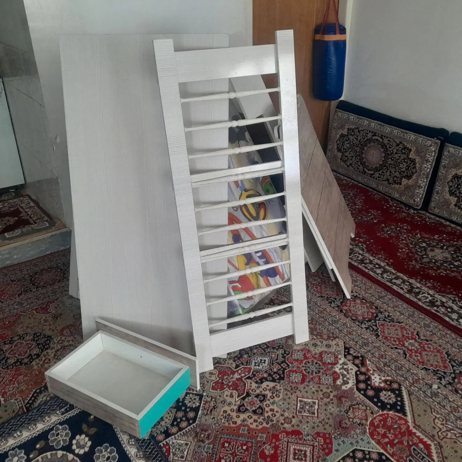 تخت کودک|تشک تختخواب|نهاوند, |دیوار