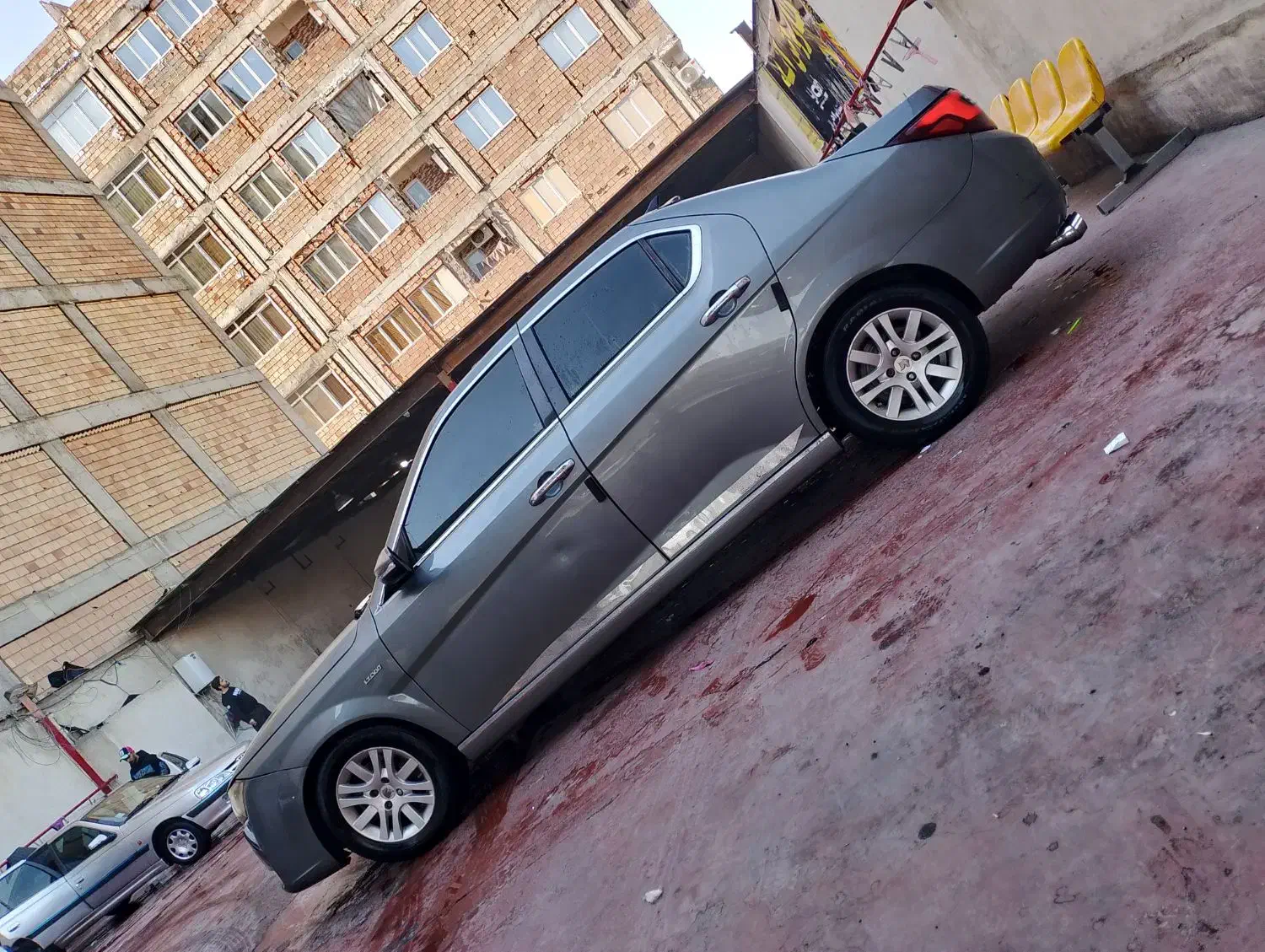 دنا پلاس|خودرو سواری و وانت|تهران, فرودگاه مهرآباد|دیوار