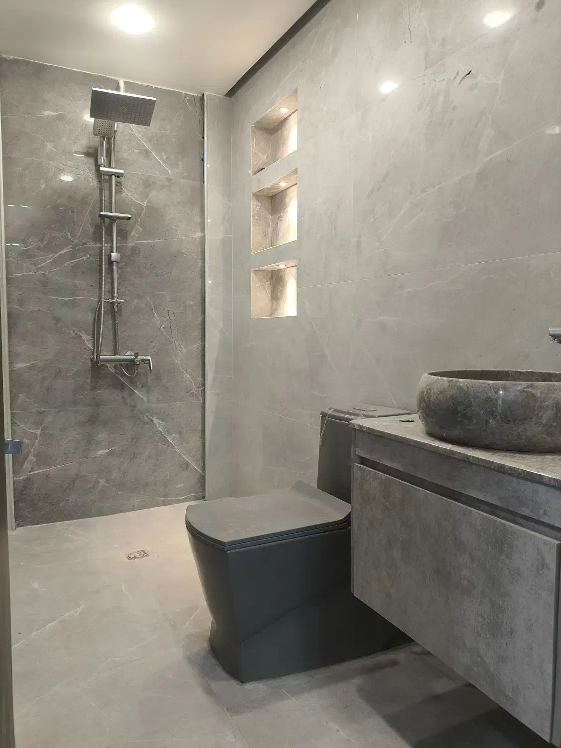 مخابرات/۱۳۵متر/۳خواب/قیمت بورسی/قابل معاوضه|فروش آپارتمان|شاهین‌شهر, مخابرات (شهید بهشتی)|دیوار