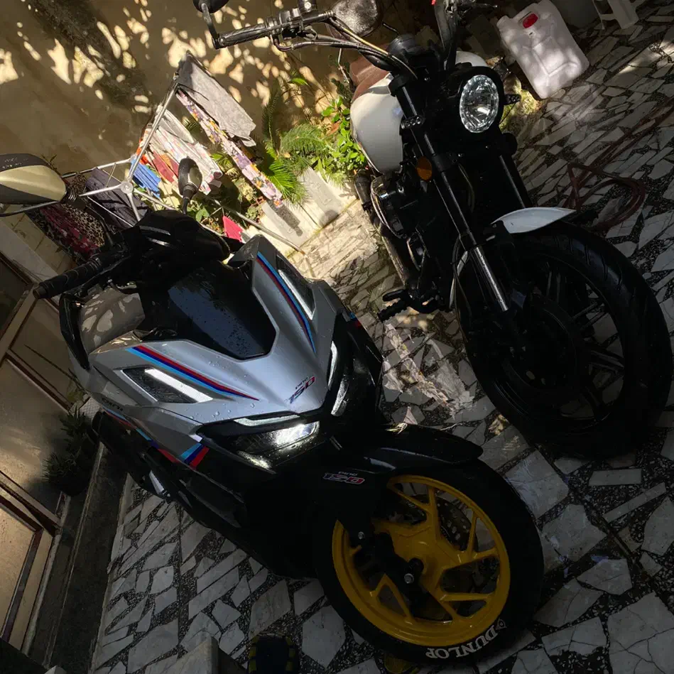 کلیک واریو ۴۰۲ بدون مشابه(ایروکس)|موتورسیکلت|رشت, پاستوریزه|دیوار