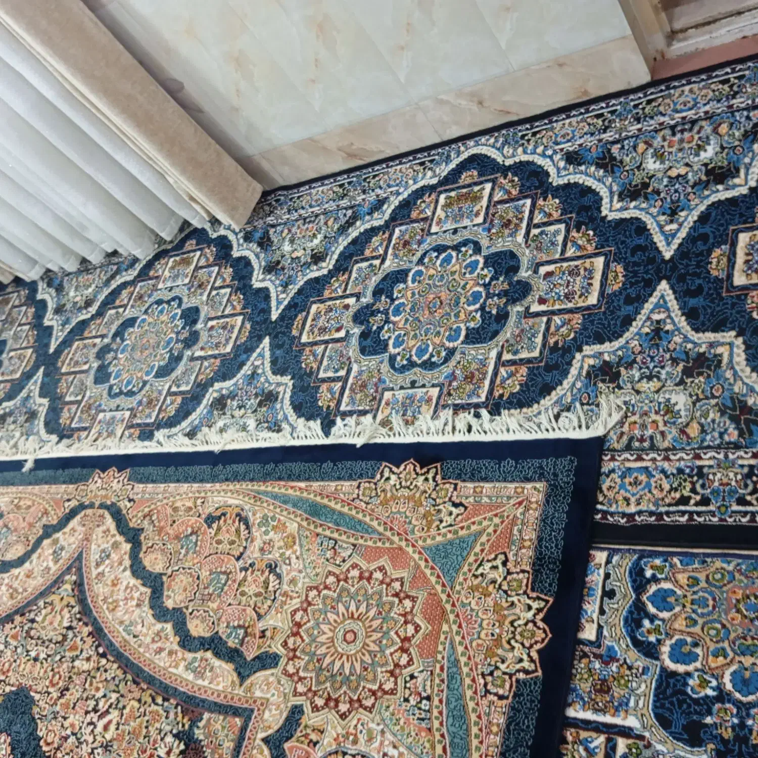 راهروی ۲تا۴متری مثل هم تمیز بدون پارگی وسوختگی|فرش|اهواز, کوی رمضان|دیوار