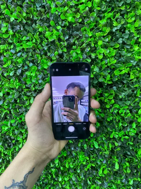 Iphone 13 / آیفون ۱۳ نرمال بدون هیچ خطو خشی ۱۲۸|موبایل|تهران, میرداماد|دیوار