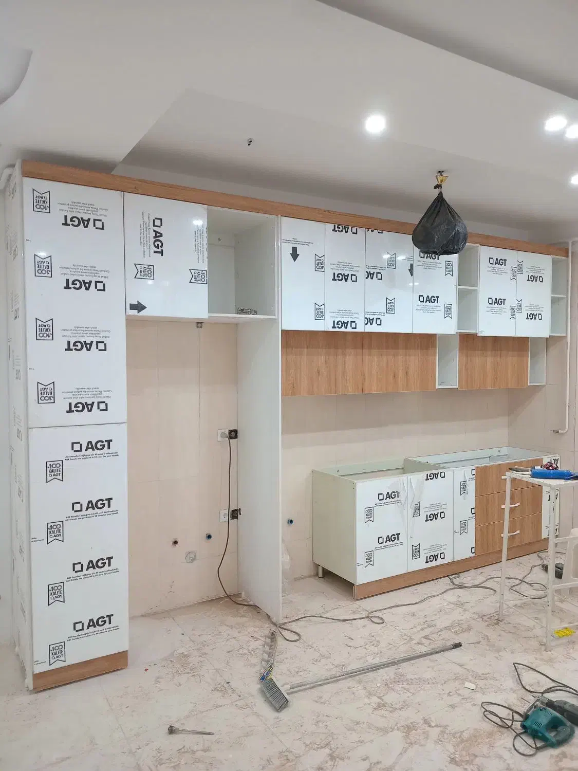 ساخت ونصب کابینت فلز وmdf وکمد دیواری|خدمات پیشه و مهارت|قزوین, |دیوار