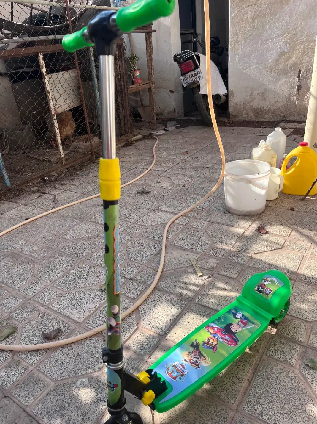 اسکوتر|دوچرخه، اسکیت، اسکوتر|رشت, پل تالشان|دیوار