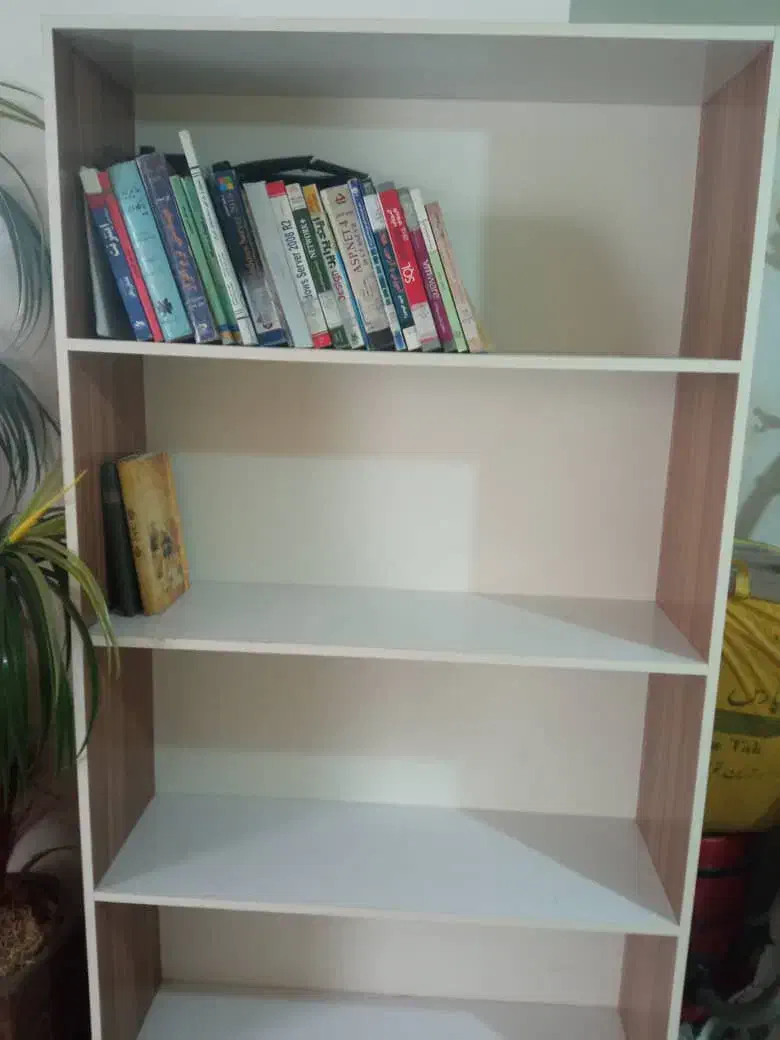 قفسه مناسب فروشگاه یا کتابخانه|کتابخانه، شلف، قفسه‌های دیواری|برخوار, |دیوار