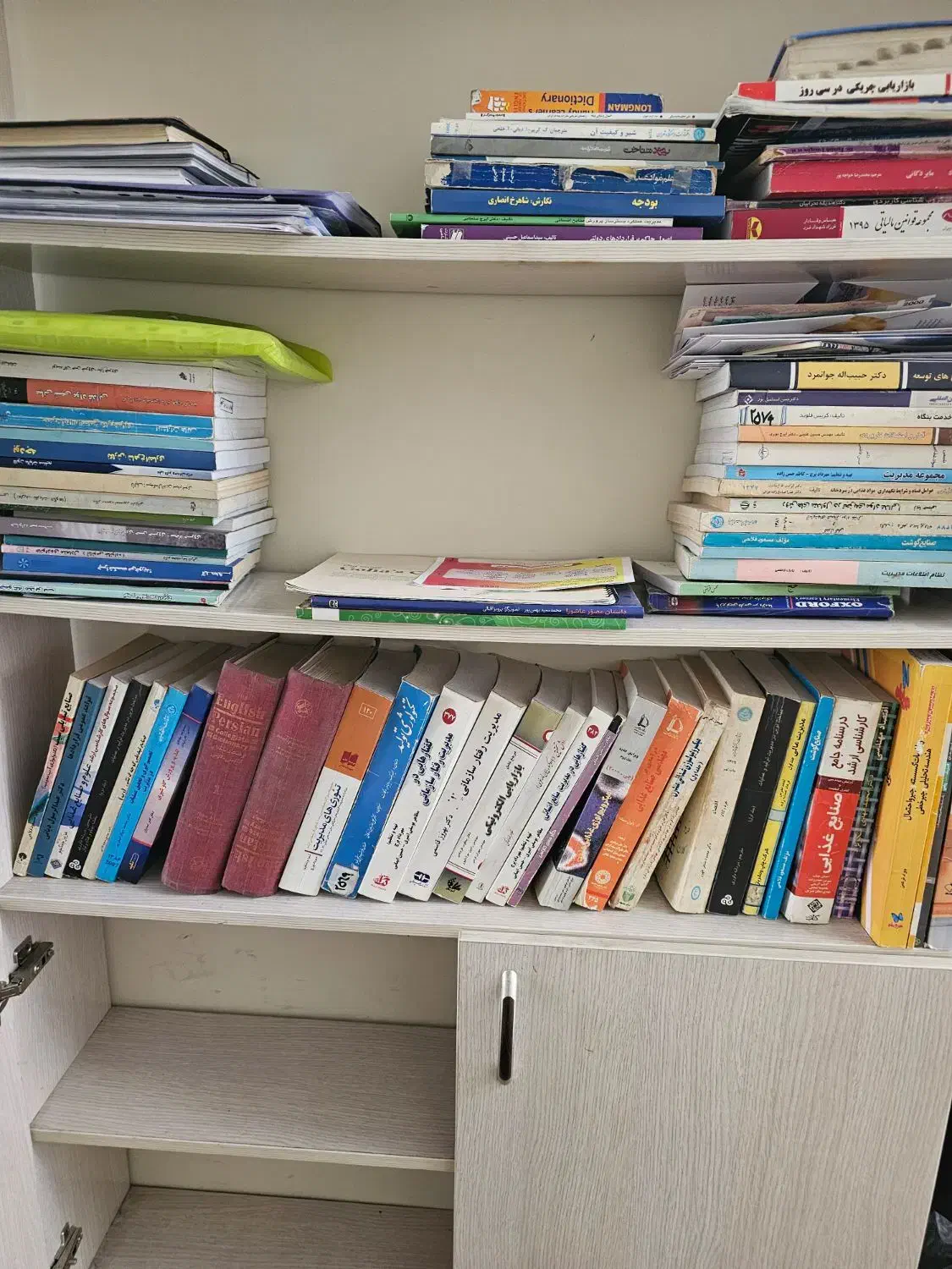 کتابخانه ۴ طبقه|کتابخانه، شلف، قفسه‌های دیواری|تهران, دریان‌نو|دیوار