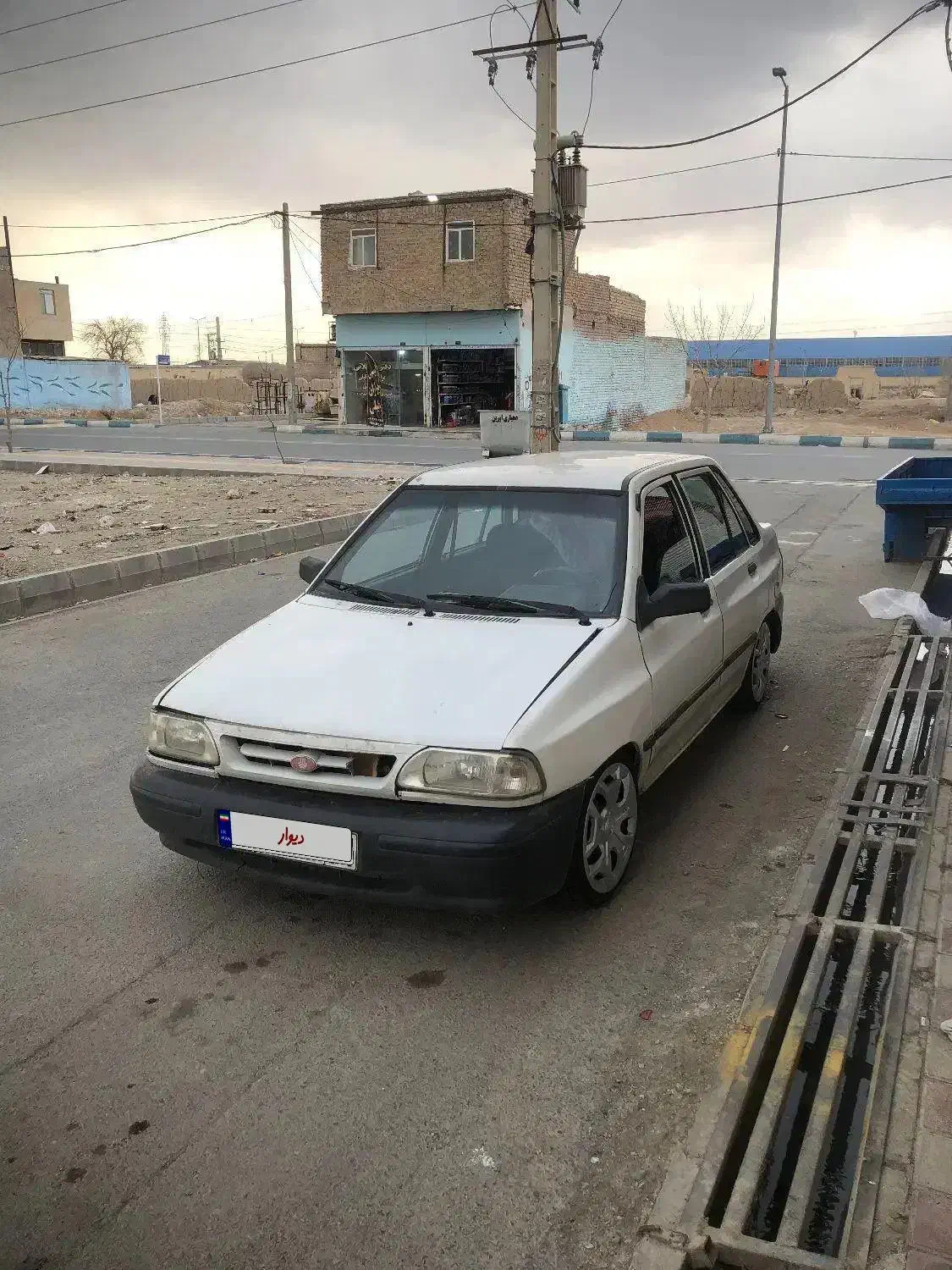 پراید مدل۸۳|خودرو سواری و وانت|بهارستان, |دیوار