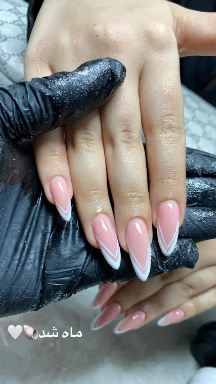 اموزش وکاشت ناخن تمیز و حرفه ای|خدمات آرایشگری و زیبایی|قزوین, |دیوار