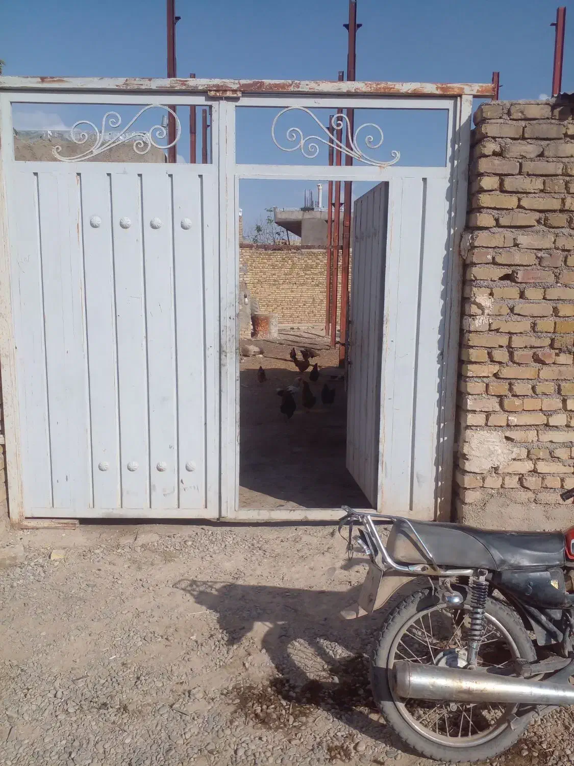 باسلام دوستان حیاط ۱۸۰ متری|فروش خانه و ویلا|خرمدشت, |دیوار